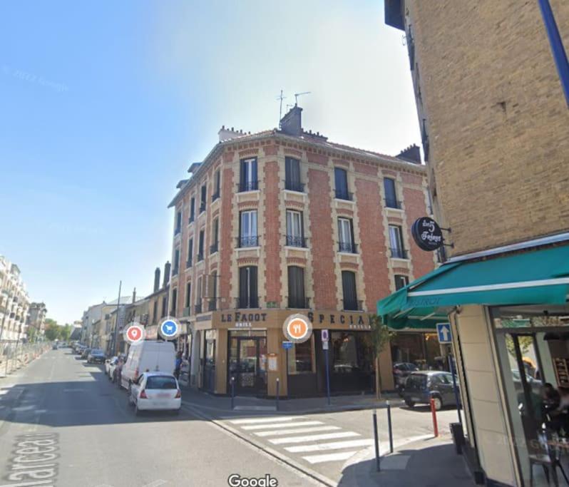 Disponible - Appartement Entier - 10Mn Rer B Aeroport Cdg - Paris Gare Du Nord, T11 Express, Le Bourget, Tout Equipe, Netflix Gratuit, 3 Personnes, 4Eme Etage, Escaliers, Parc Des Expositions, Parking Rue Gratuit Apres 19H Drancy Zewnętrze zdjęcie