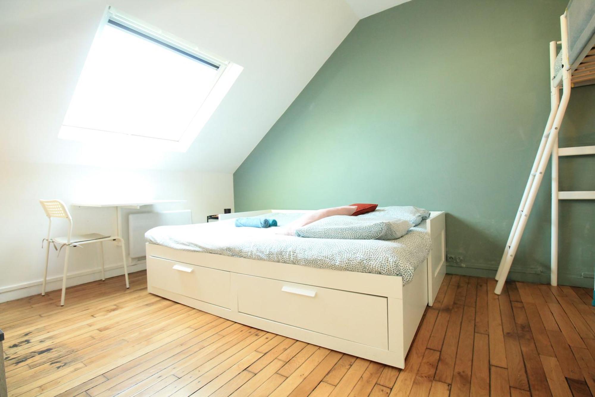 Disponible - Appartement Entier - 10Mn Rer B Aeroport Cdg - Paris Gare Du Nord, T11 Express, Le Bourget, Tout Equipe, Netflix Gratuit, 3 Personnes, 4Eme Etage, Escaliers, Parc Des Expositions, Parking Rue Gratuit Apres 19H Drancy Zewnętrze zdjęcie